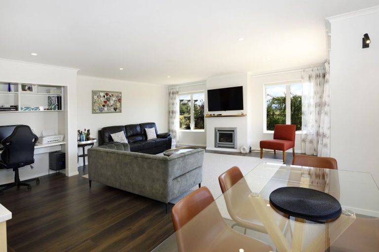 Photo of property in 27 Daelyn Drive, Richmond, 7020