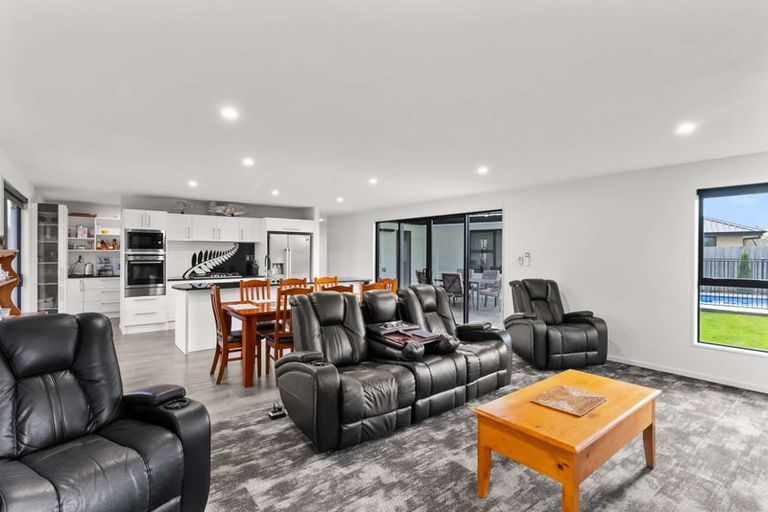 Photo of property in 17 Redhaven Rise, Netherby, Ashburton, 7700