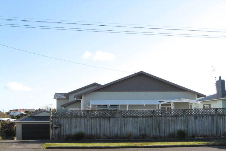 Photo of property in 55 Dorset Avenue, Westown, New Plymouth, 4310