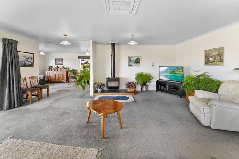 Photo of property in 19 Jeffries Road, Brightwater, 7091