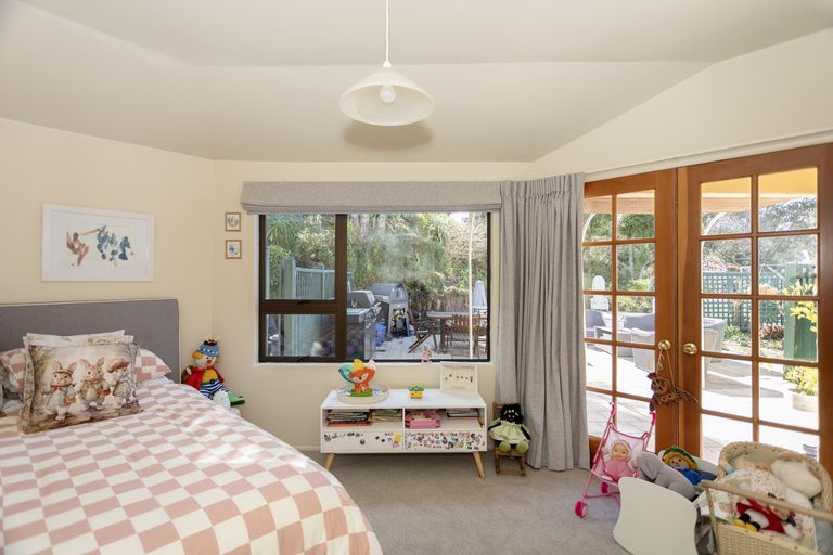 Photo of property in 16 Slade Street, Oamaru North, Oamaru, 9400