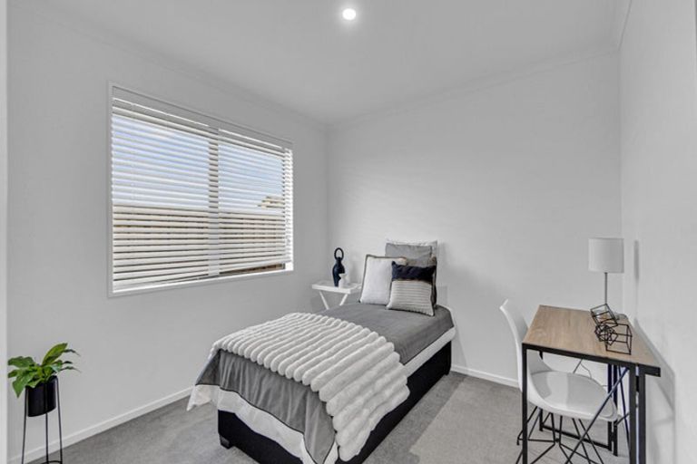 Photo of property in 5 Chambers Avenue, Woodend, 7610