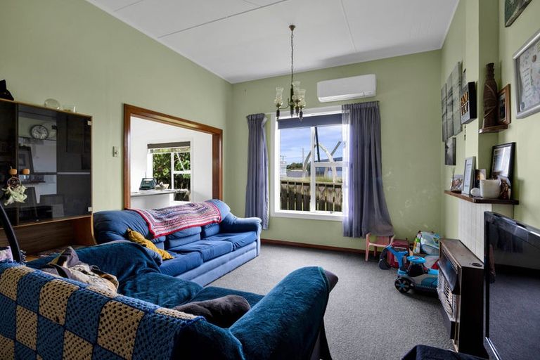 Photo of property in 49 Bedford Street, Patea, 4520