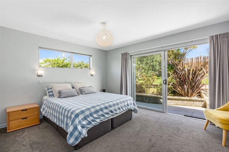 Photo of property in 57 Gordon Road, Plimmerton, Porirua, 5026