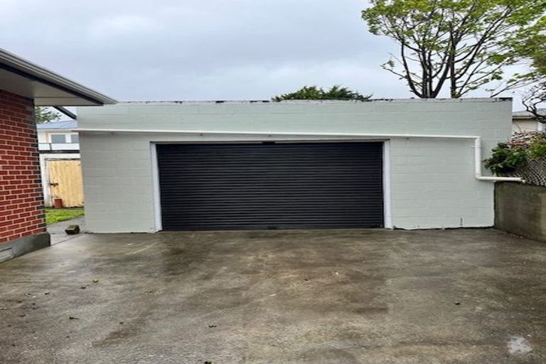 Photo of property in 180 Matai Road, Raumati Beach, Paraparaumu, 5032