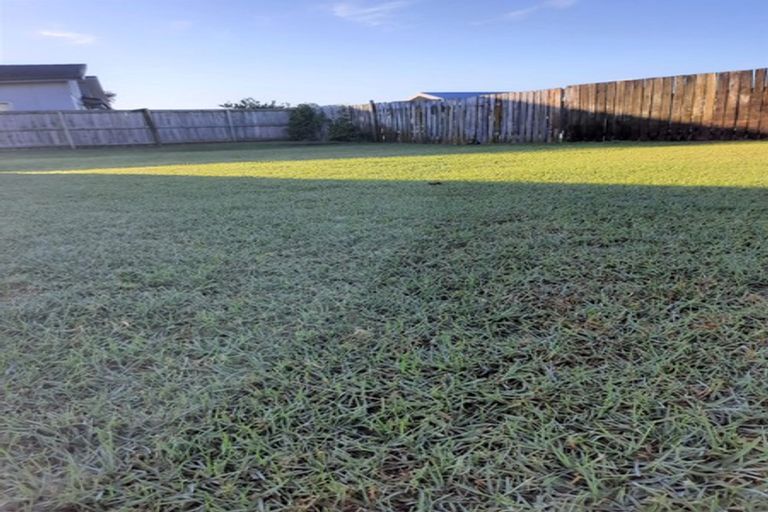 Photo of property in 36 Whitby Avenue, Whitianga, 3510