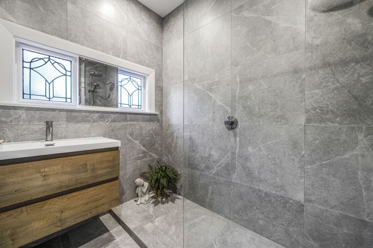 Photo of property in 66 Opawa Road, Waltham, Christchurch, 8023