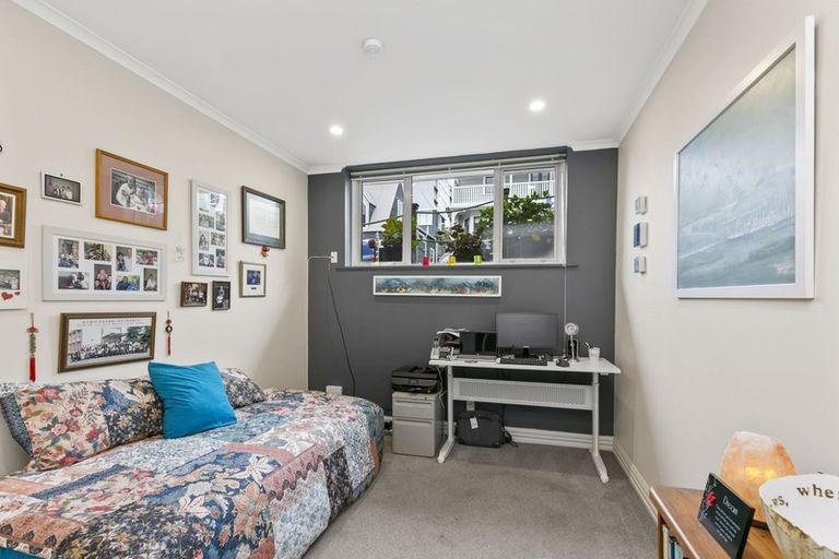 Photo of property in 1 Stowe Hill, Thorndon, Wellington, 6011