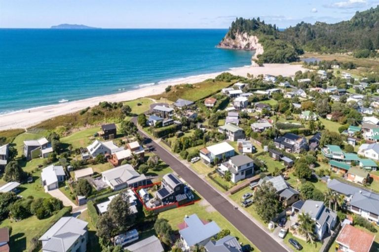 Photo of property in 3 Moray Place, Whiritoa, Whangamata, 3691