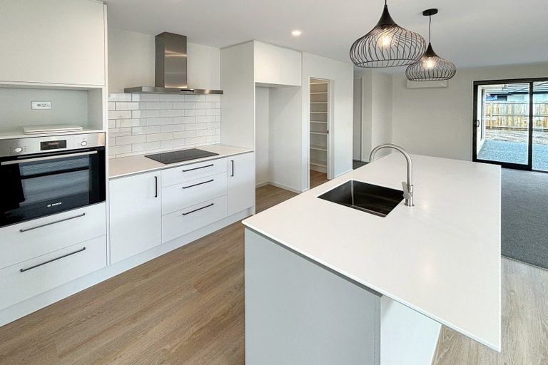 Photo of property in 22 Songpa Street, Halswell, Christchurch, 8025