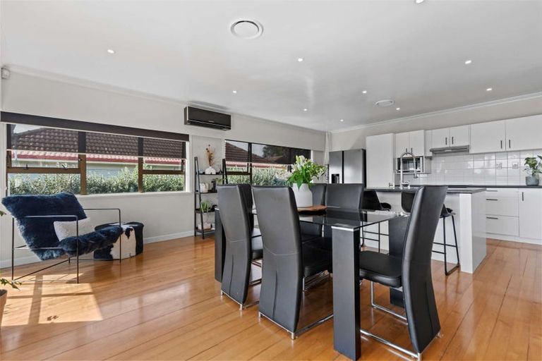 Photo of property in 10 Coronation Avenue, Pukekohe, 2120