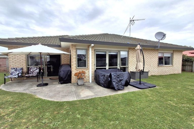 Photo of property in 32 Katerini Grove, Papamoa Beach, Papamoa, 3118