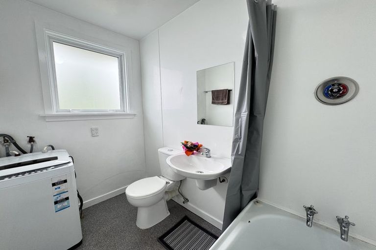 Photo of property in 1/225 Edgeware Road, Edgeware, Christchurch, 8013