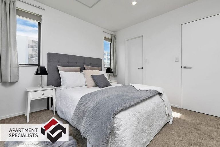 Photo of property in Apollo Apartments, 201/46 Rosedale Road, Rosedale, Auckland, 0632