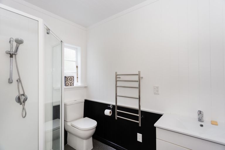 Photo of property in 42 Tyne Street, South Hill, Oamaru, 9400