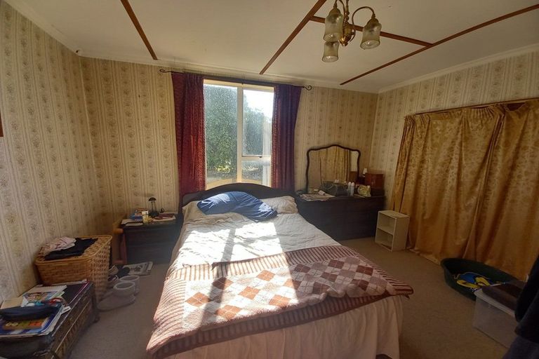 Photo of property in 27 Erskine Street, Tuatapere, 9620