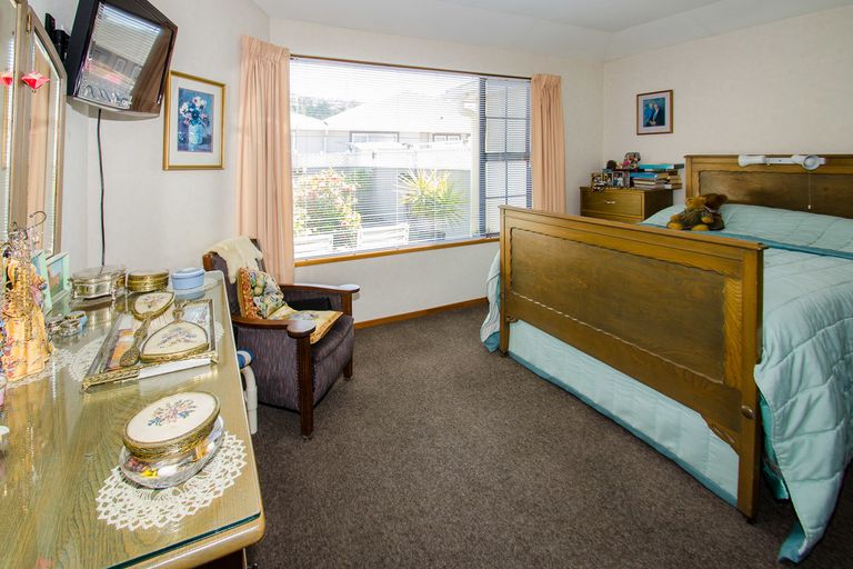 Photo of property in Balmoral Park, 11/31 Eastbourne Street, Caversham, Dunedin, 9012