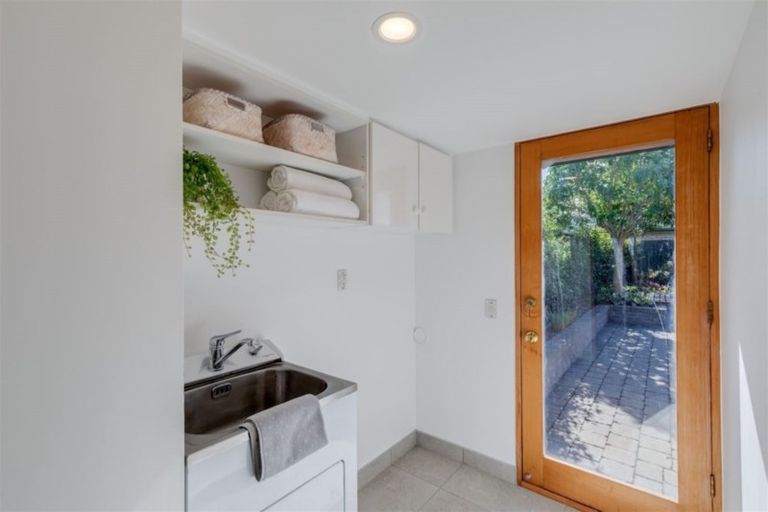 Photo of property in 2/145a Blighs Road, Strowan, Christchurch, 8052