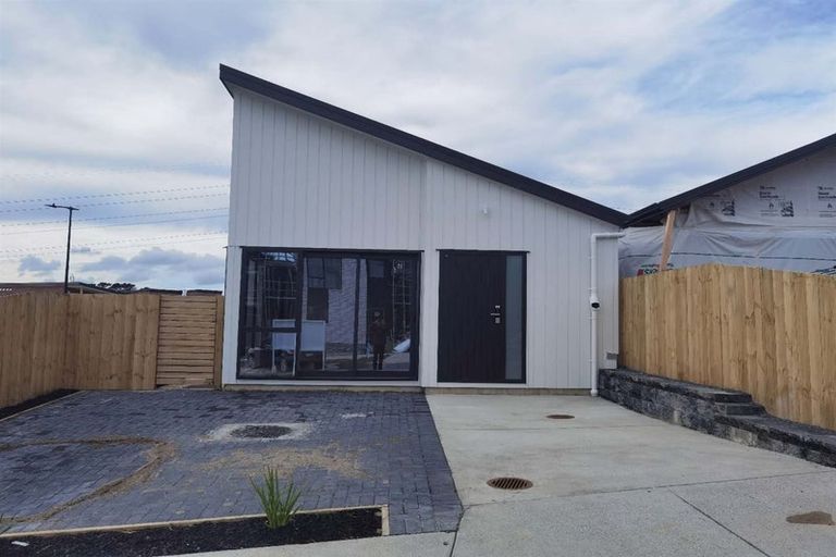 Photo of property in 76 Biokovo Street, Massey, Auckland, 0614