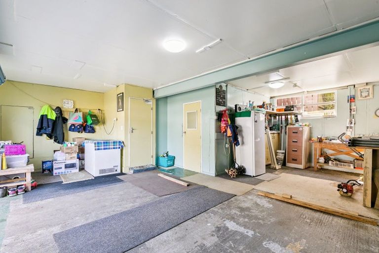 Photo of property in 24 Turriff Crescent, Tawa, Wellington, 5028