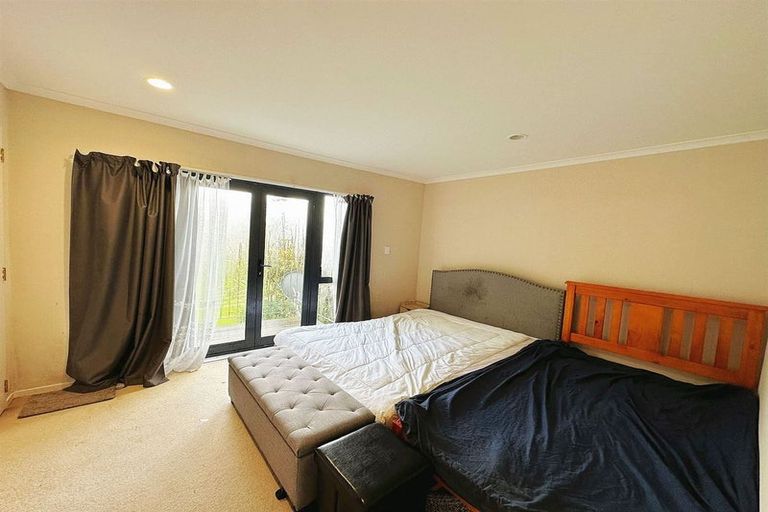 Photo of property in Tuscany Way, 17/3 Ambrico Place, New Lynn, Auckland, 0600