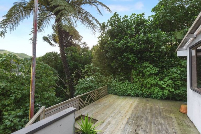 Photo of property in 3 Puketai Place, Pukerua Bay, 5026