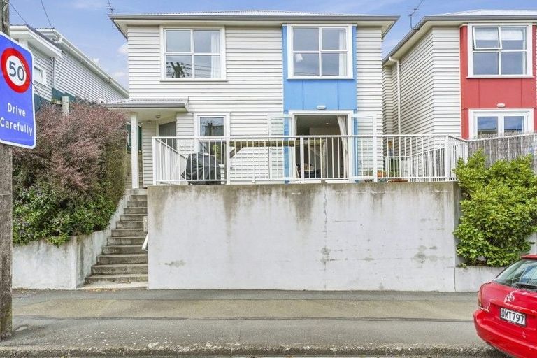 Photo of property in 2/21 Luxford Street, Berhampore, Wellington, 6023