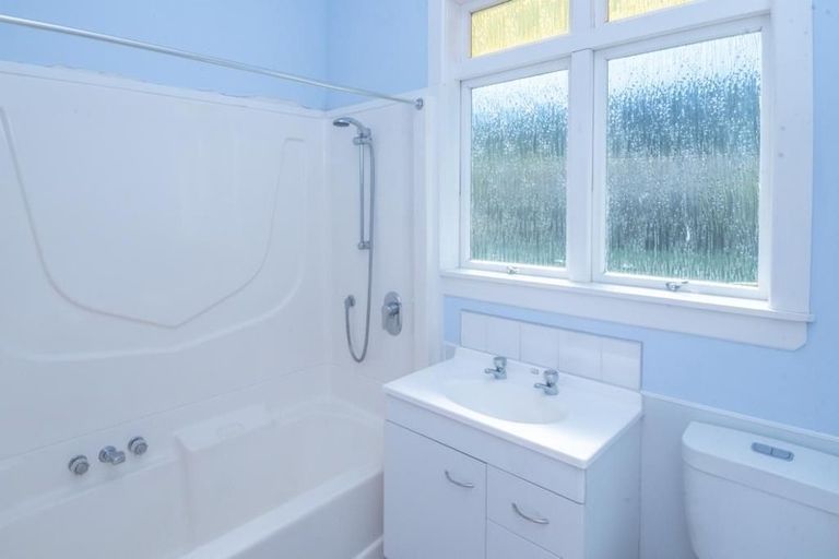 Photo of property in 31 Score Road, Inner Kaiti, Gisborne, 4010