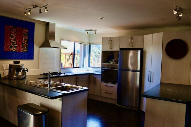 Photo of property in 17 Maddison Place, Welcome Bay, Tauranga, 3112