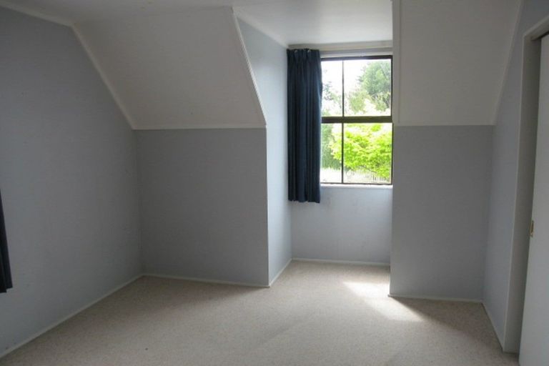 Photo of property in 21 Newton Place, Westbrook, Palmerston North, 4412