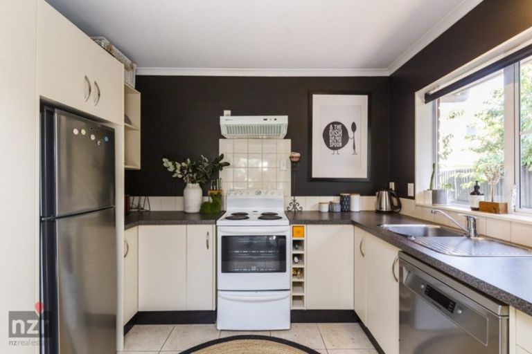 Photo of property in 29 Keeling Street, West End, Palmerston North, 4412