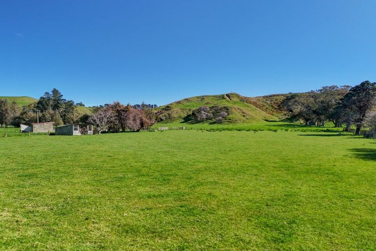 Photo of property in 3 Murray Street, Waitotara, Wanganui, 4588