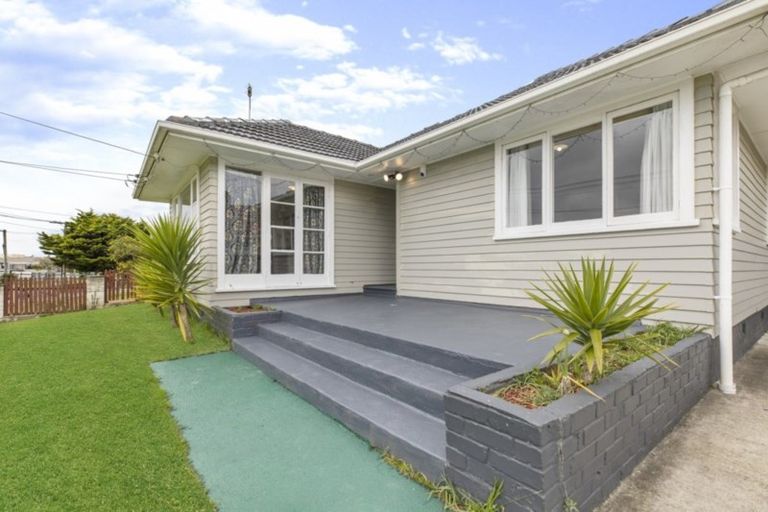 Photo of property in 26 Antrim Crescent, Otara, Auckland, 2023