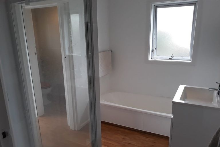 Photo of property in 1/8 Kyeburn Place, Avonhead, Christchurch, 8042