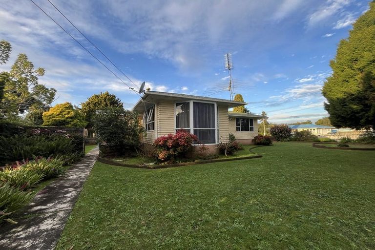 Photo of property in 4 Busing Avenue, Papakura, 2110