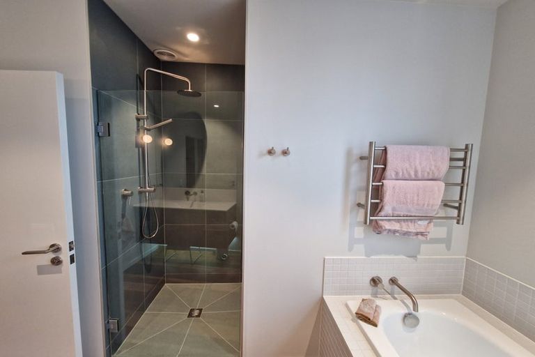 Photo of property in 28 Pitt Street, Wadestown, Wellington, 6012