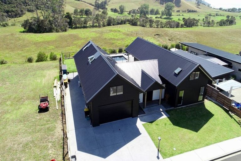 Photo of property in 6 Tohetea Lane, Wharekaho, Whitianga, 3510