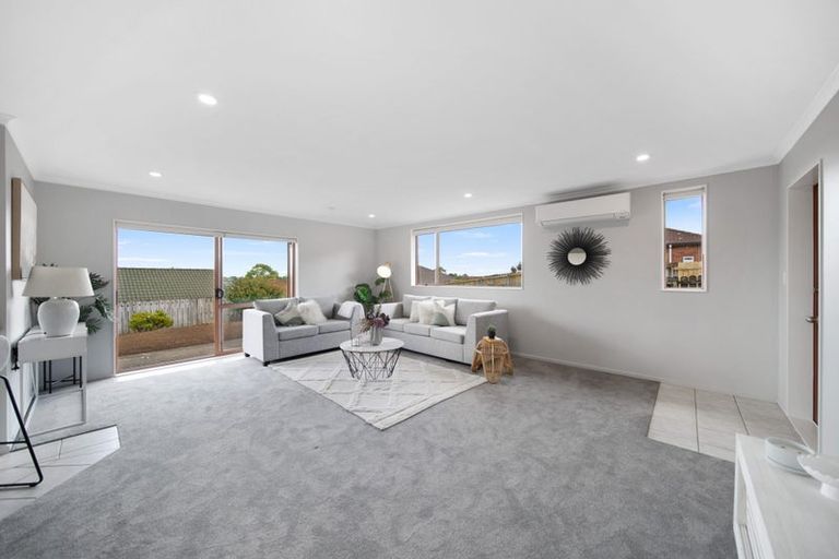 Photo of property in 13 Keri Vista Rise, Papakura, 2110