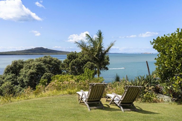 Photo of property in 4/64 Seacliffe Avenue, Belmont, Auckland, 0622