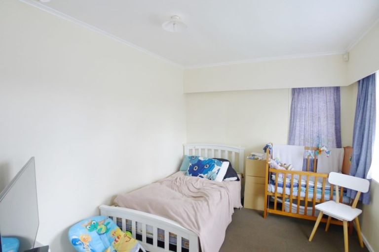 Photo of property in 28 Sturdee Road, Manurewa, Auckland, 2102
