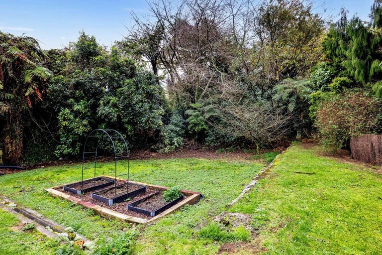 Photo of property in 5 Totara Terrace, Inglewood, 4330