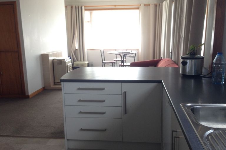 Photo of property in 4 Belvedere Crescent, Takaro, Palmerston North, 4412