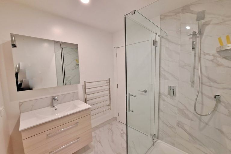 Photo of property in 7/61 Matipo Road, Te Atatu Peninsula, Auckland, 0610