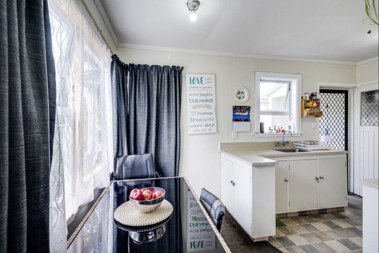 Photo of property in 1/118 Garnett Street, Raureka, Hastings, 4120