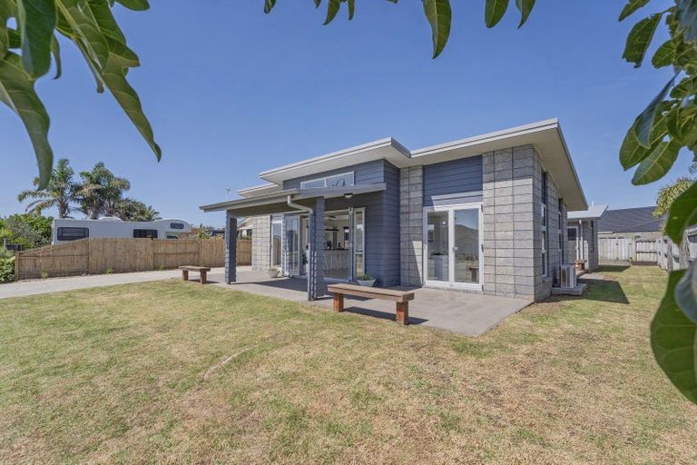 Photo of property in 3 Aquila Drive, Whitianga, 3510