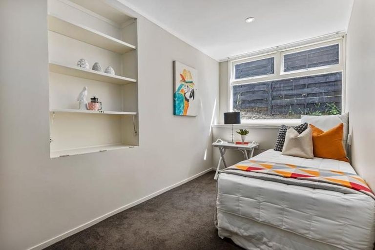 Photo of property in 64 Marlborough Avenue, Glenfield, Auckland, 0629