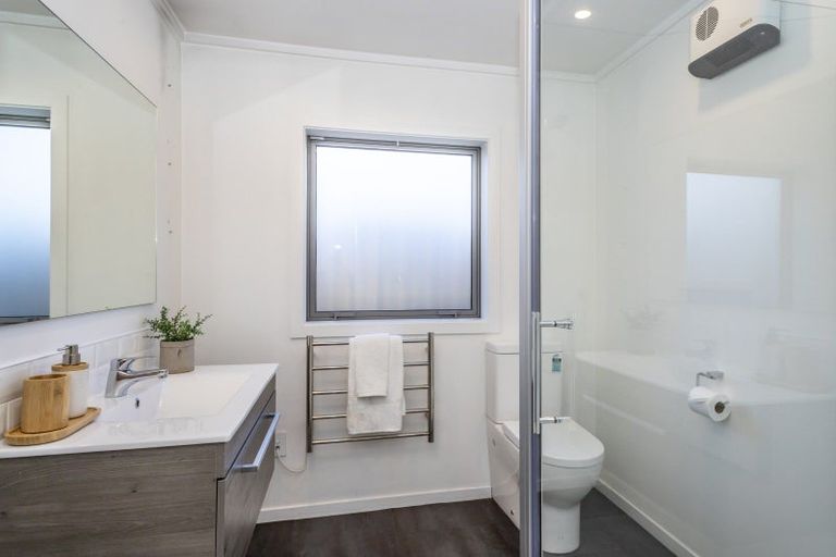 Photo of property in 8 Fox's Terrace, Arrowtown, 9302