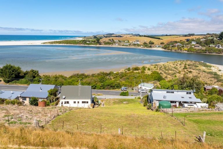 Photo of property in 1406 Taieri Mouth Road, Taieri Mouth, 9091