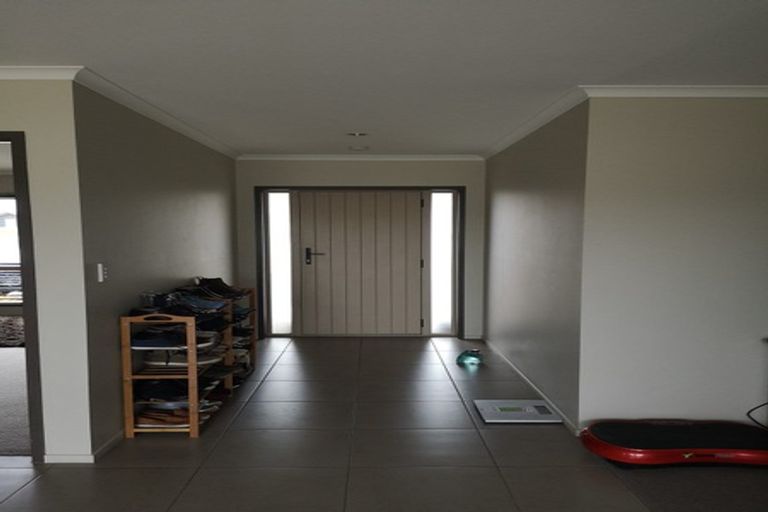 Photo of property in 11 Trauzer Place, Flagstaff, Hamilton, 3210