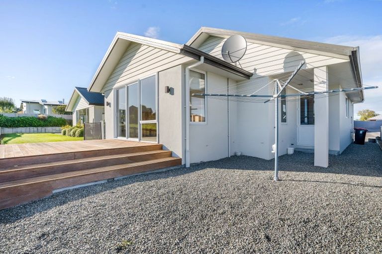 Photo of property in 28 Northview Avenue, Winton, 9720
